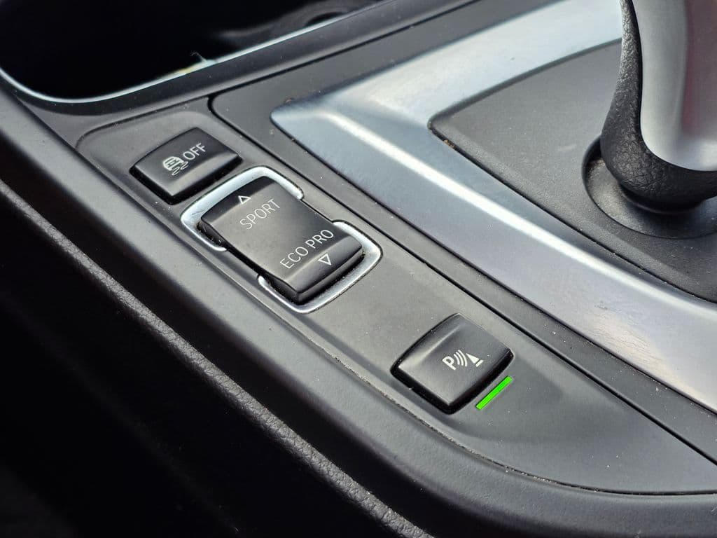 2018 BMW 3 Series 320i - Photo 33