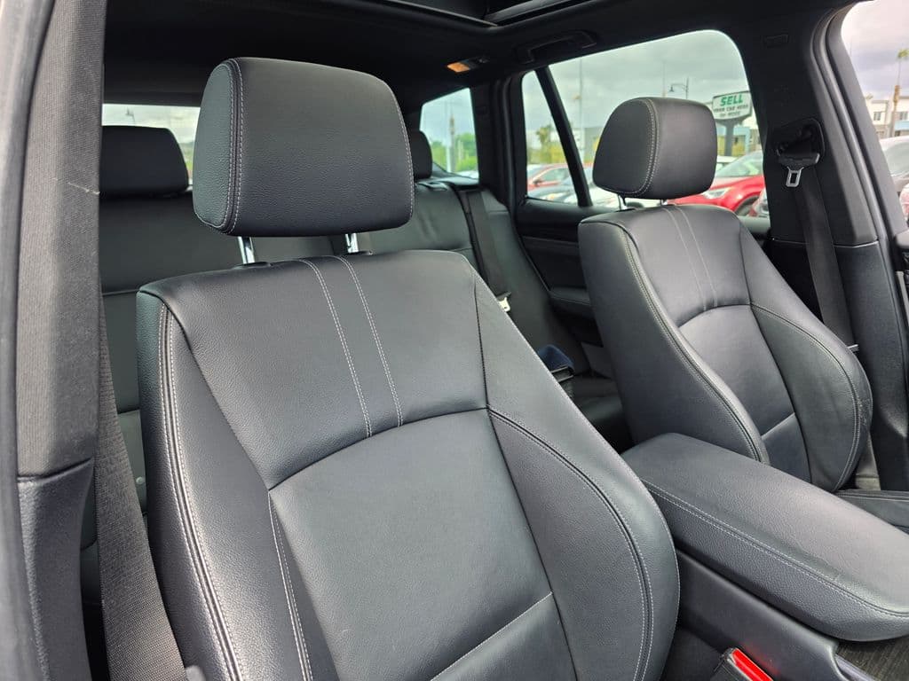 2017 BMW X3 xDrive28i - Photo 13