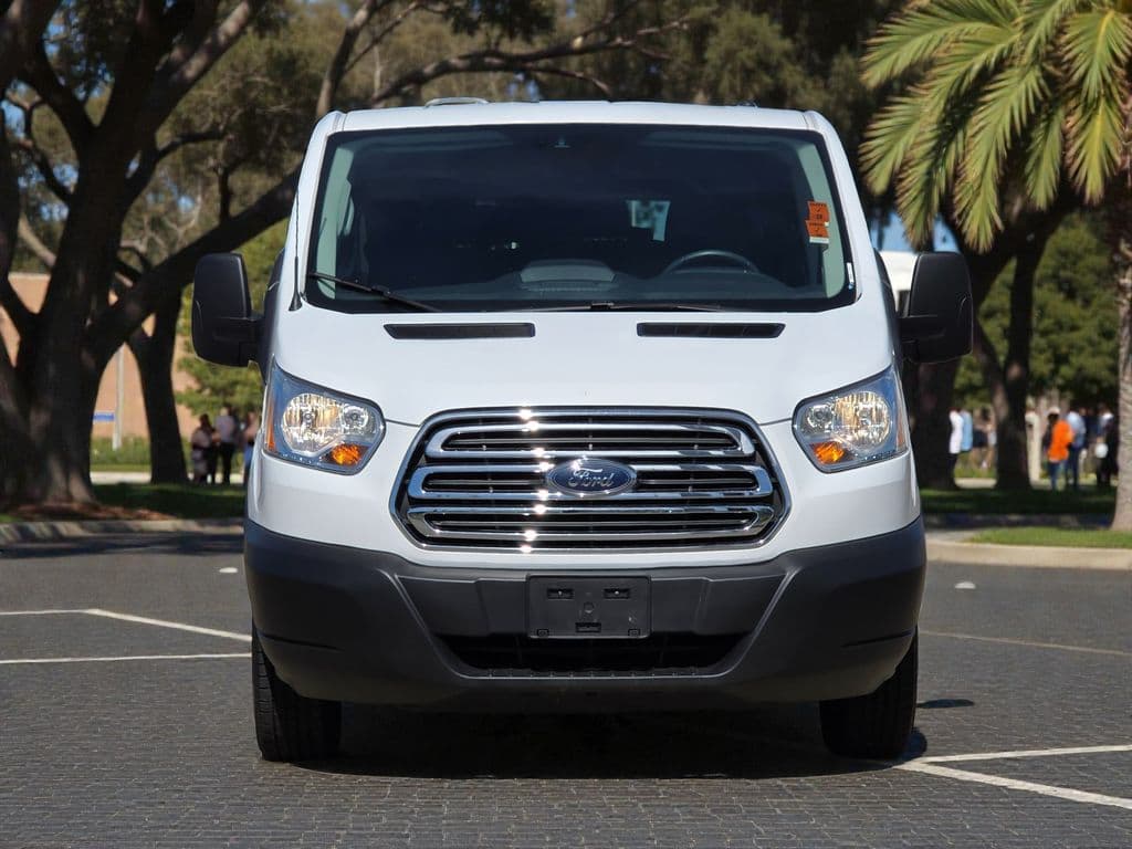 2018 Ford Transit-350 XLT - Photo 3