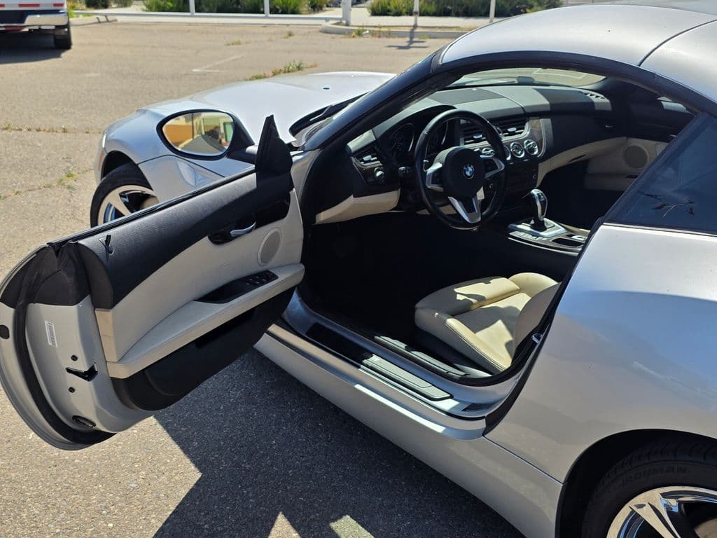 2012 BMW Z4 sDrive28i - Photo 40