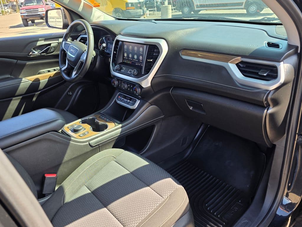 2022 GMC Acadia SLE - Photo 8