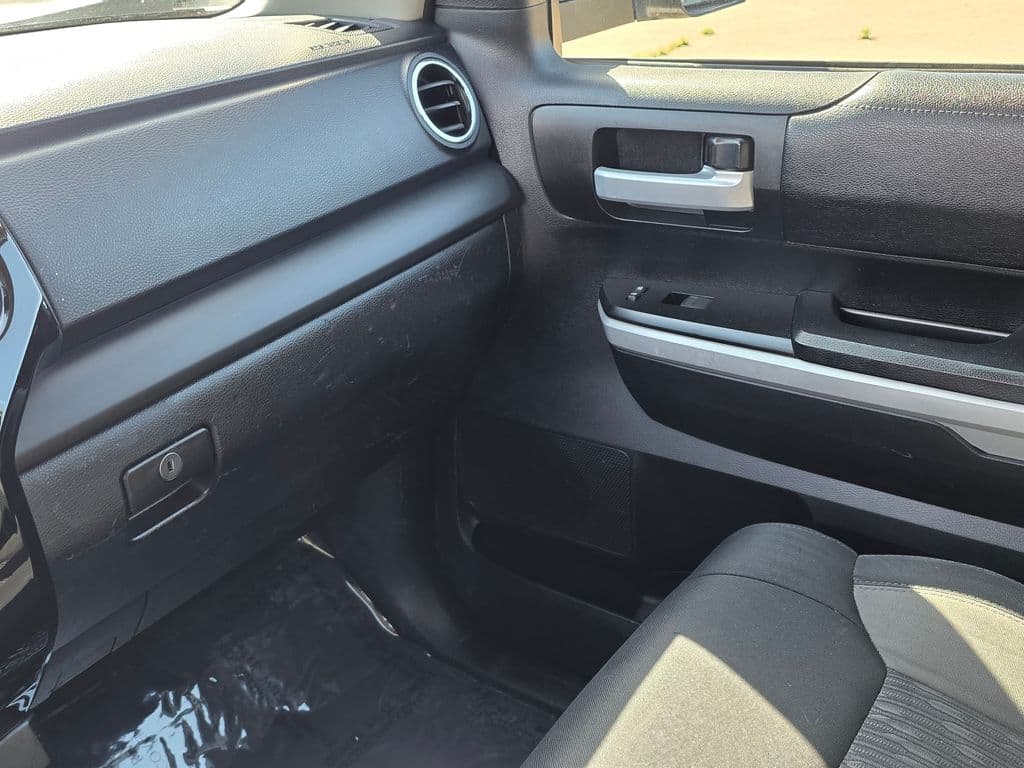 2018 Toyota Tundra SR5 - Photo 35