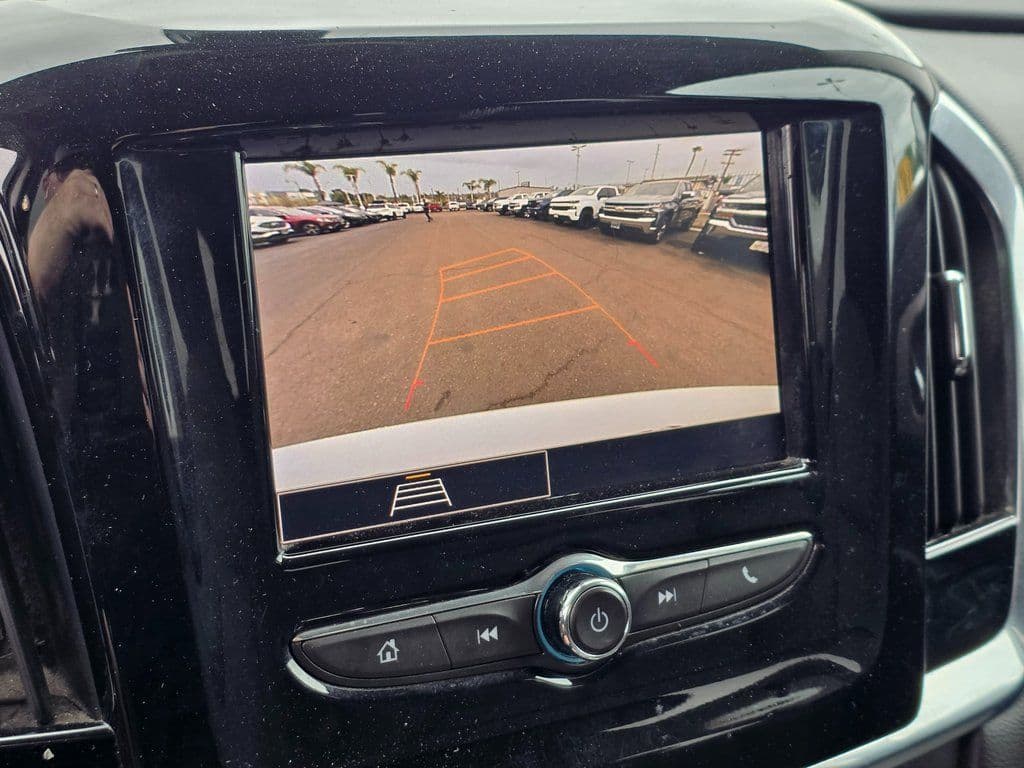 2020 Chevrolet Traverse LS - Photo 31