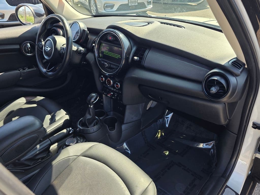 2016 MINI Cooper Base - Photo 4