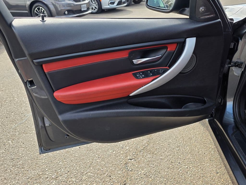 2018 BMW 3 Series 320i - Photo 22