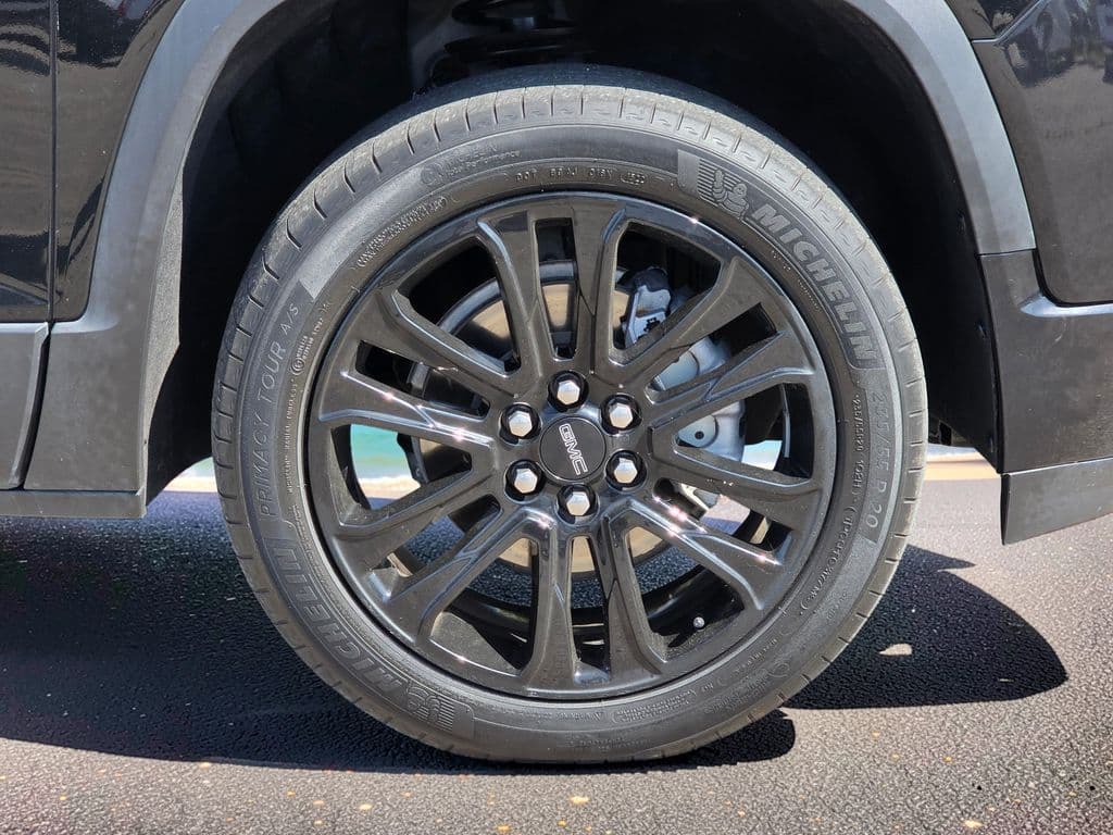 2022 GMC Acadia SLE - Photo 7
