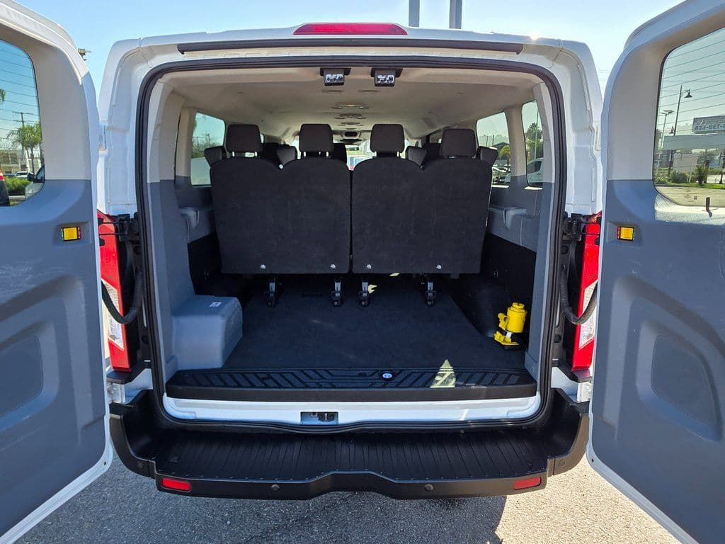 2018 Ford Transit-350 XLT - Photo 19