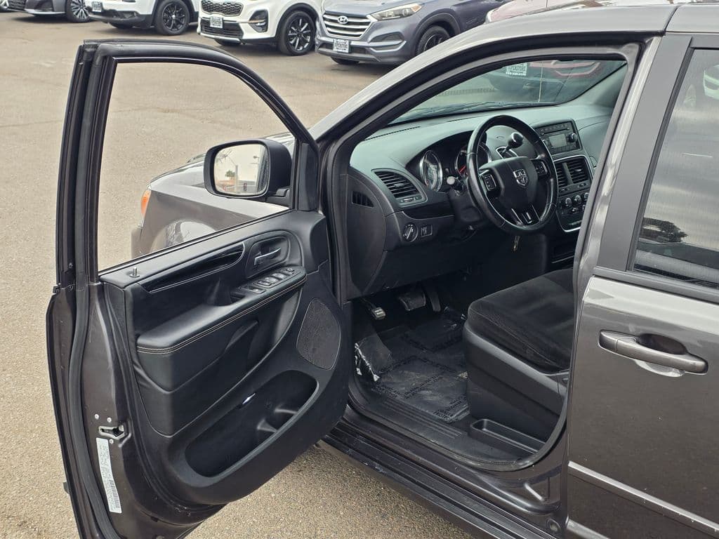 2016 Dodge Grand Caravan SE Plus - Photo 37