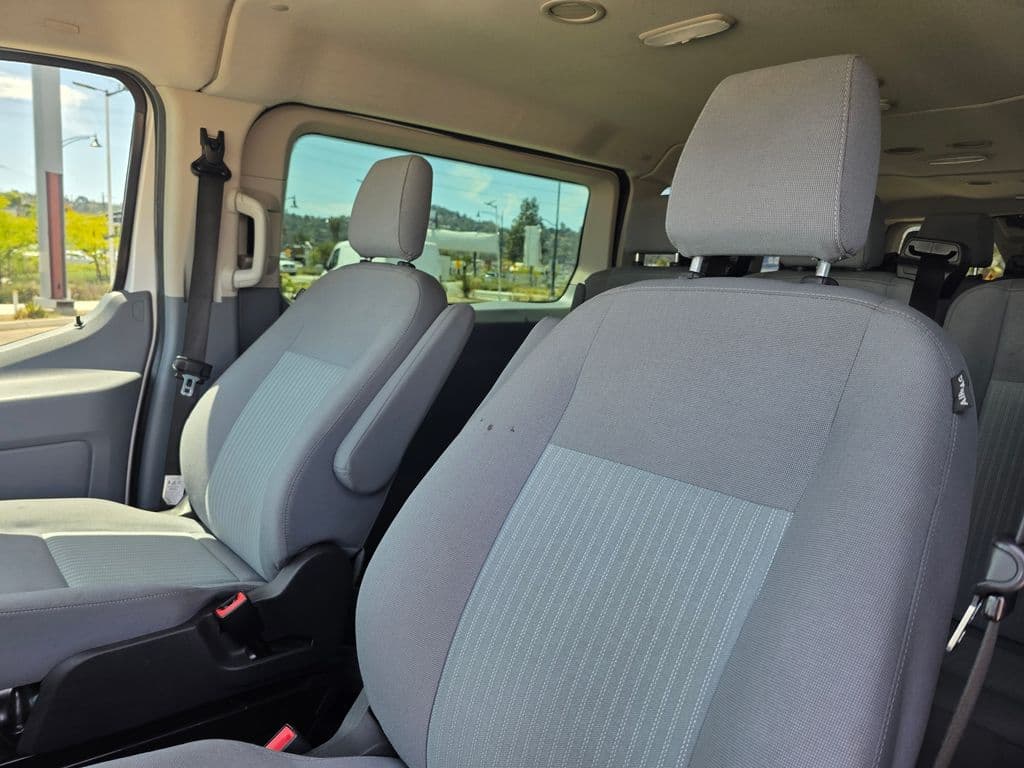 2019 Ford Transit-350 XLT - Photo 22