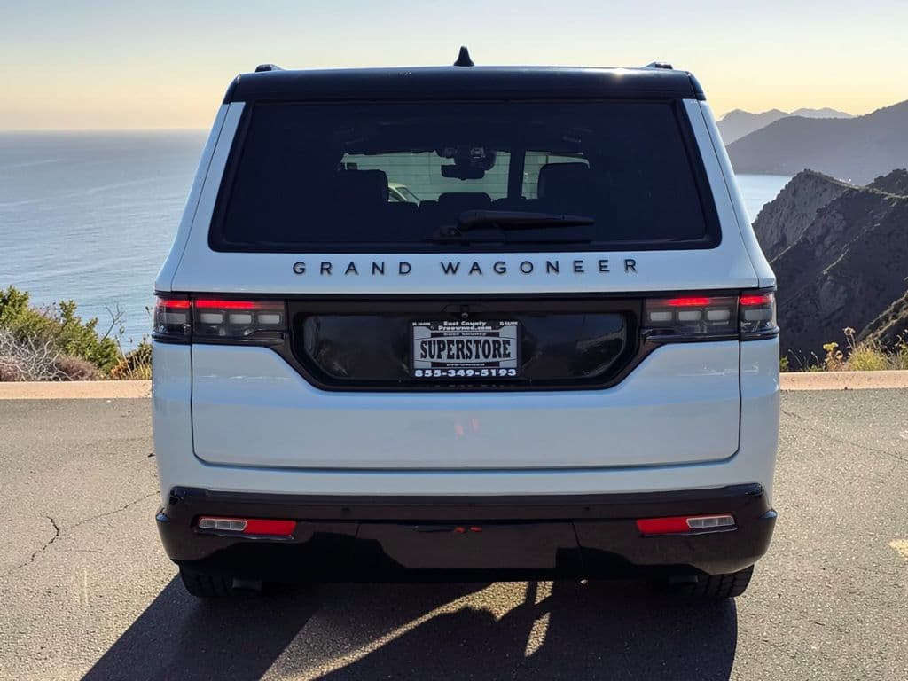2024 Jeep Grand Wagoneer L Series II - Photo 7