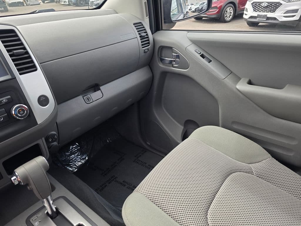 2019 Nissan Frontier SV - Photo 15
