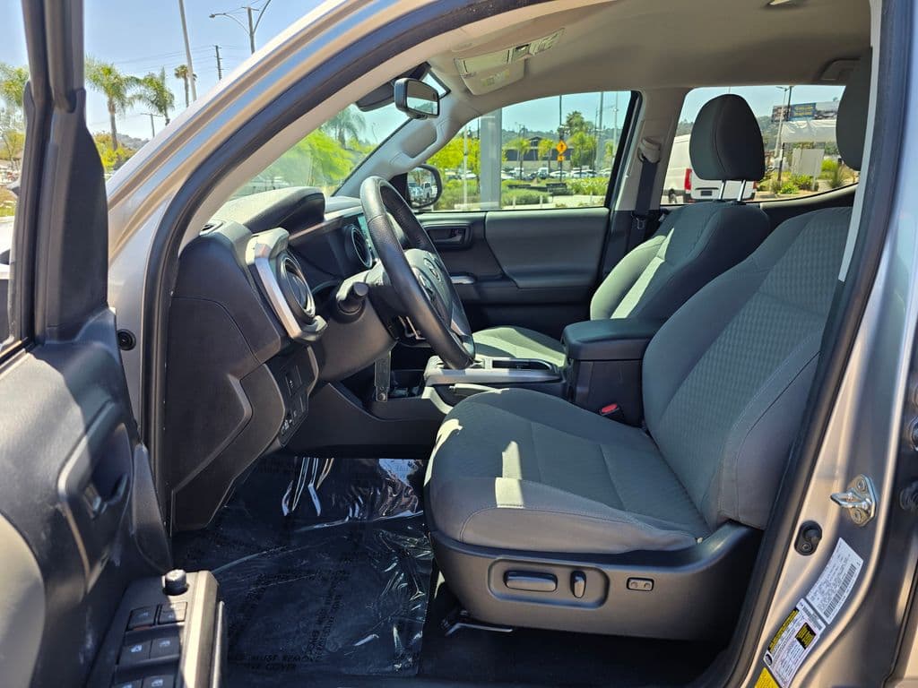 2020 Toyota Tacoma SR5 - Photo 18