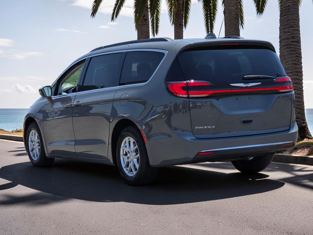 2022 Chrysler Pacifica Touring L - Photo 5