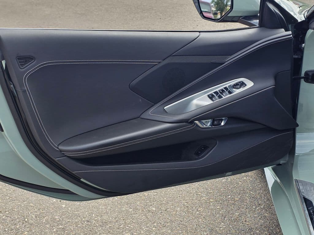 2024 Chevrolet Corvette Stingray - Photo 25