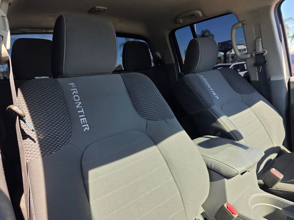 2016 Nissan Frontier Desert Runner - Photo 13