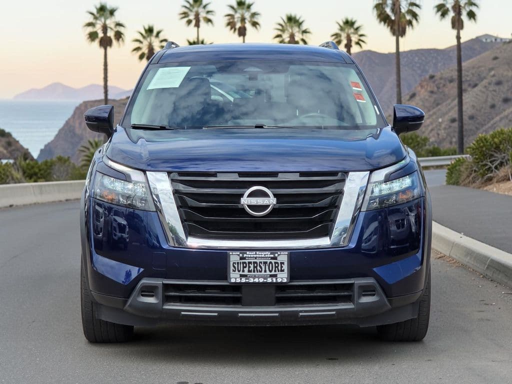 2025 Nissan Pathfinder SV - Photo 3