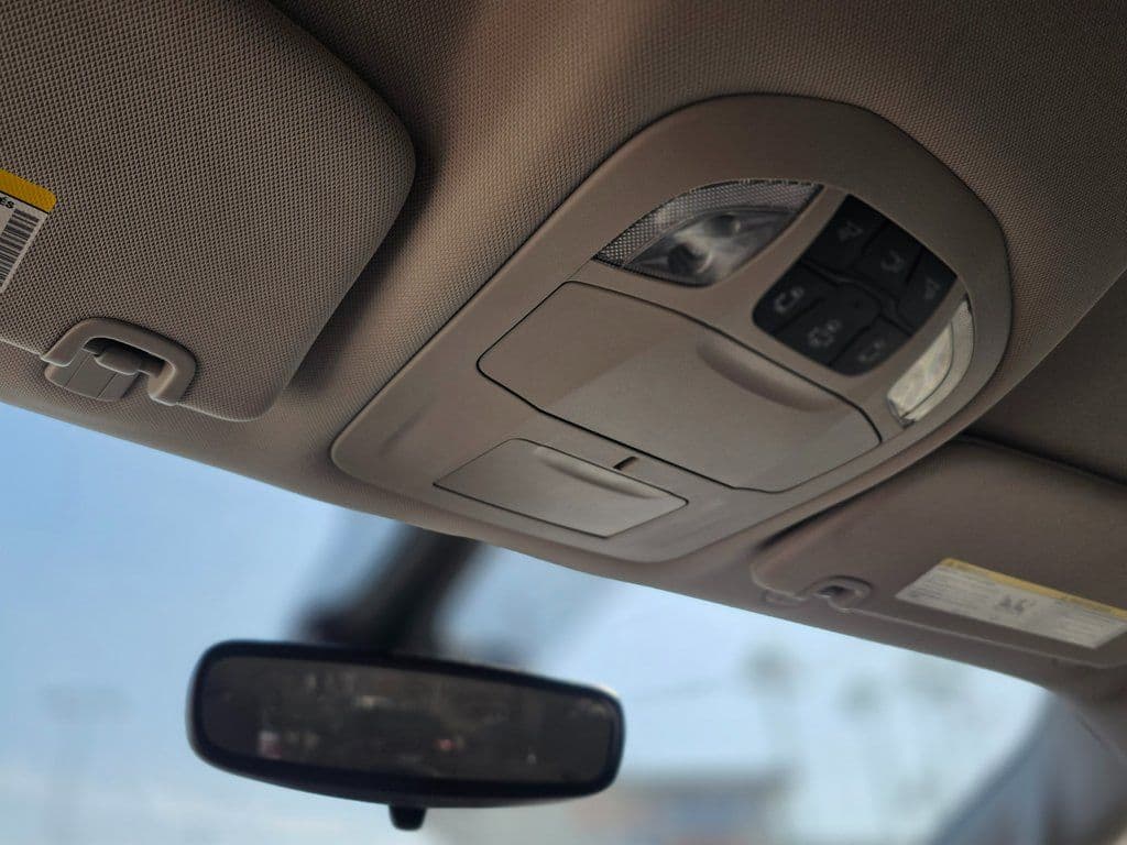 2024 Chrysler Pacifica Touring L - Photo 37