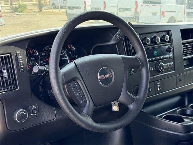2014 GMC Savana 2500 Work Van - Photo 25