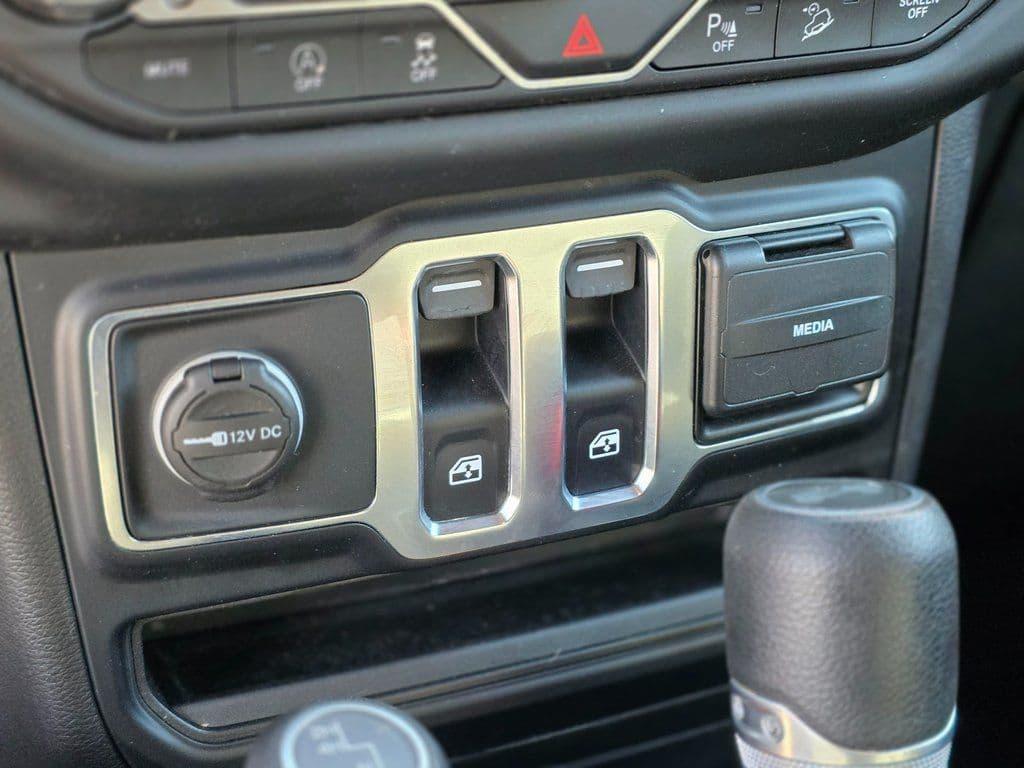 2021 Jeep Wrangler Sport S - Photo 28