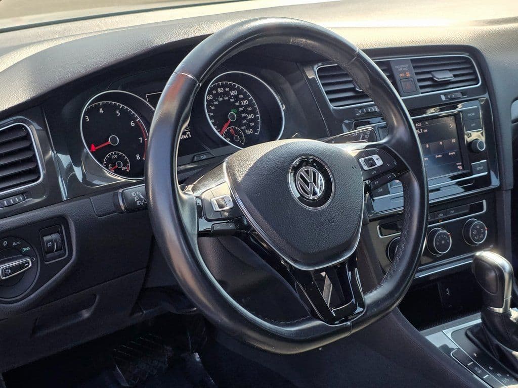 2019 Volkswagen Golf SportWagen S - Photo 12