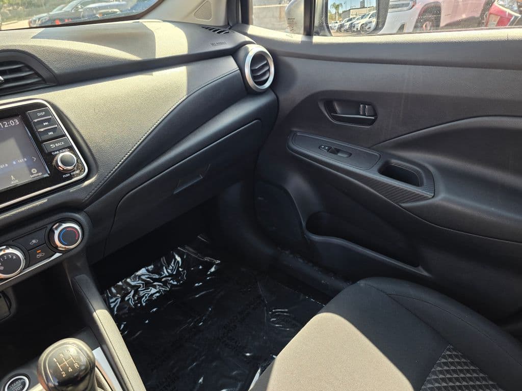 2021 Nissan Versa 1.6 S - Photo 32