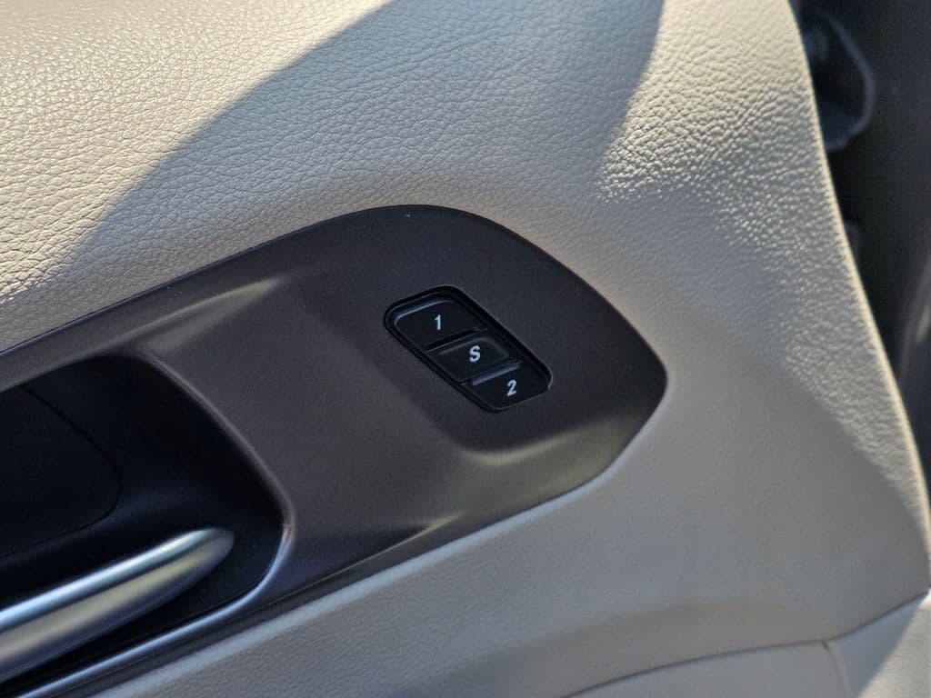 2022 Chrysler Pacifica Touring L - Photo 25