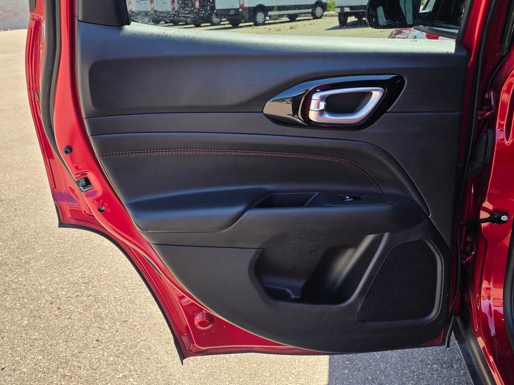 2025 Jeep Compass Trailhawk - Photo 19