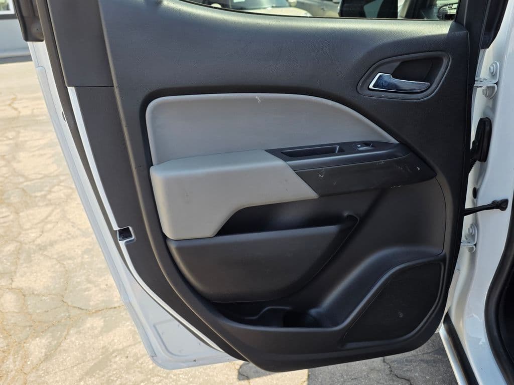 2020 Chevrolet Colorado LT - Photo 20