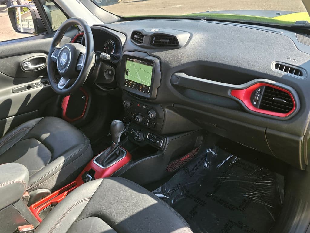 2018 Jeep Renegade Trailhawk - Photo 11