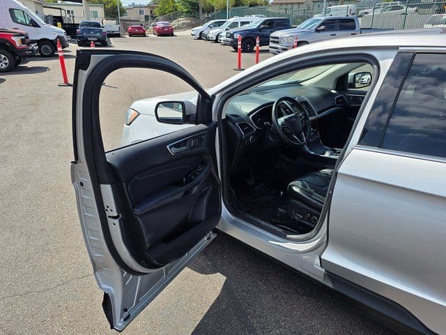 2019 Ford Edge Titanium - Photo 38