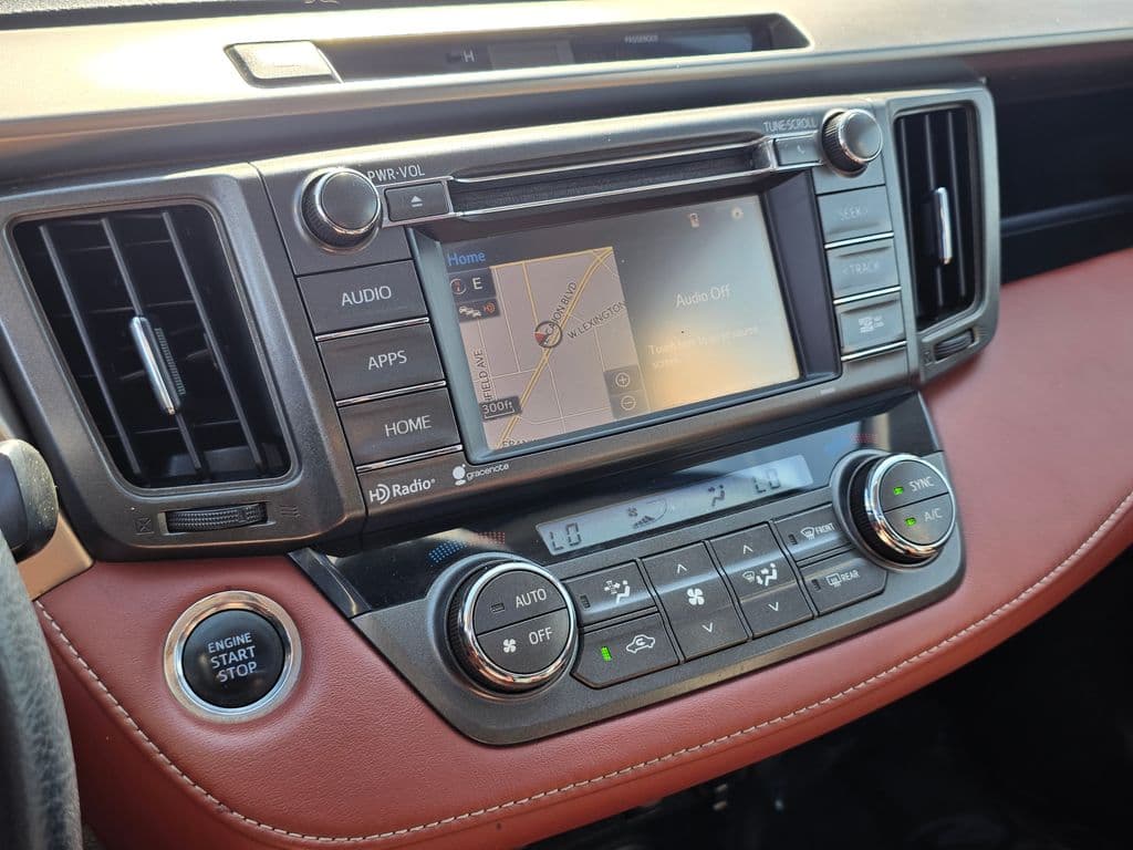 2015 Toyota RAV4 Limited - Photo 29