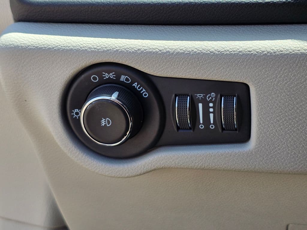 2022 Chrysler Pacifica Touring L - Photo 44