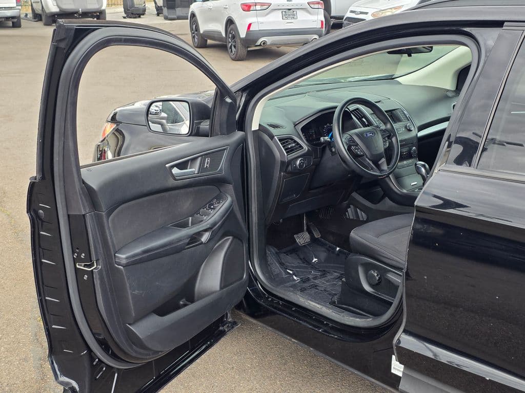 2018 Ford Edge SE - Photo 46