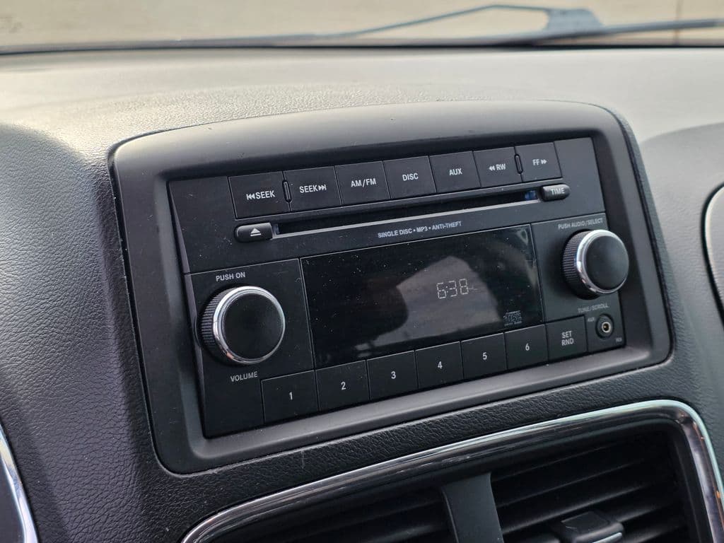 2014 Dodge Grand Caravan SE - Photo 29