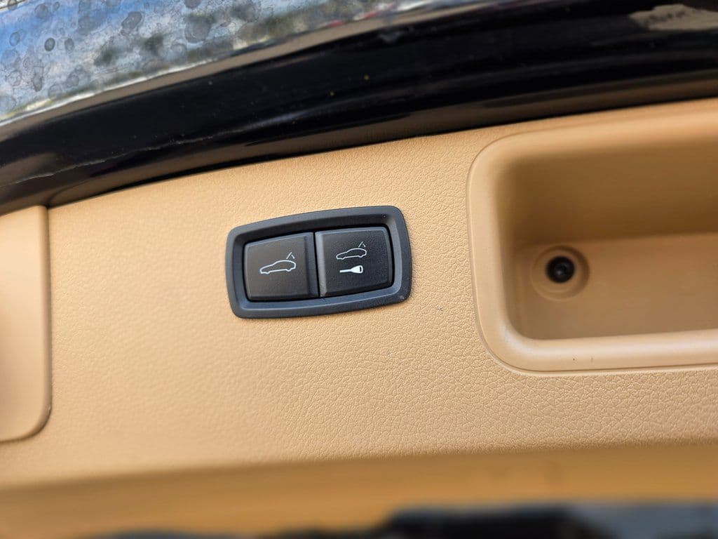 2015 Porsche Macan S - Photo 14