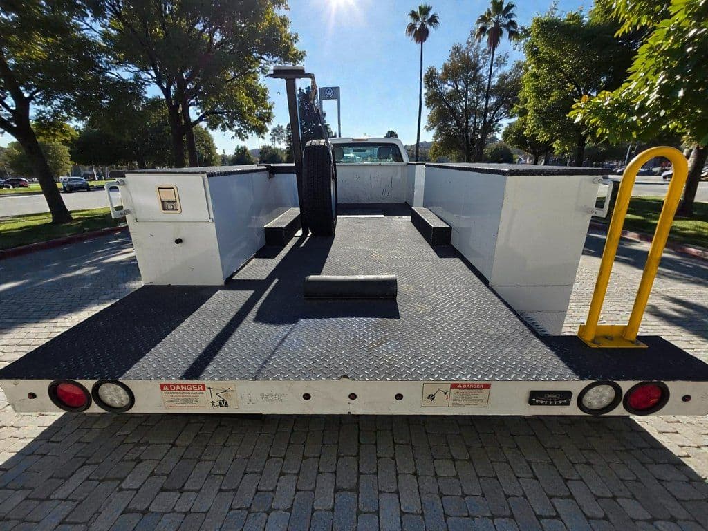 2012 Ford F-550SD XL - Photo 5