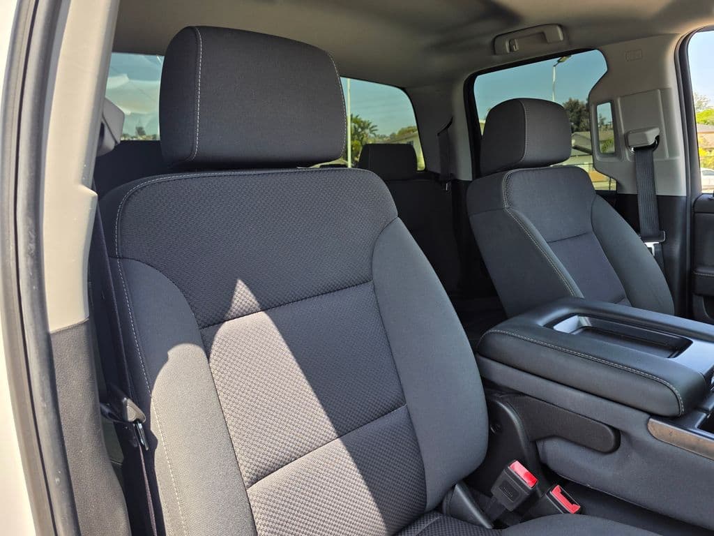 2019 Chevrolet Silverado 1500 LD LT - Photo 11
