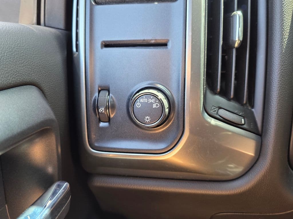 2019 Chevrolet Silverado 1500 LD LT - Photo 35