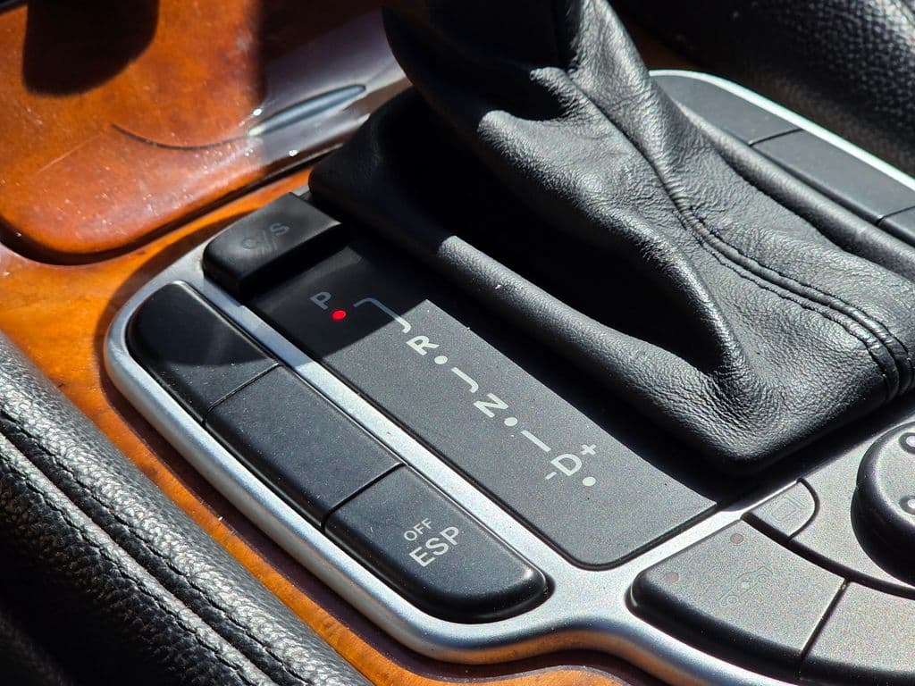2004 Mercedes-Benz SL-Class SL 500 - Photo 23