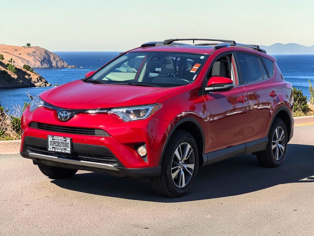 2016 Toyota RAV4 XLE - Photo 4