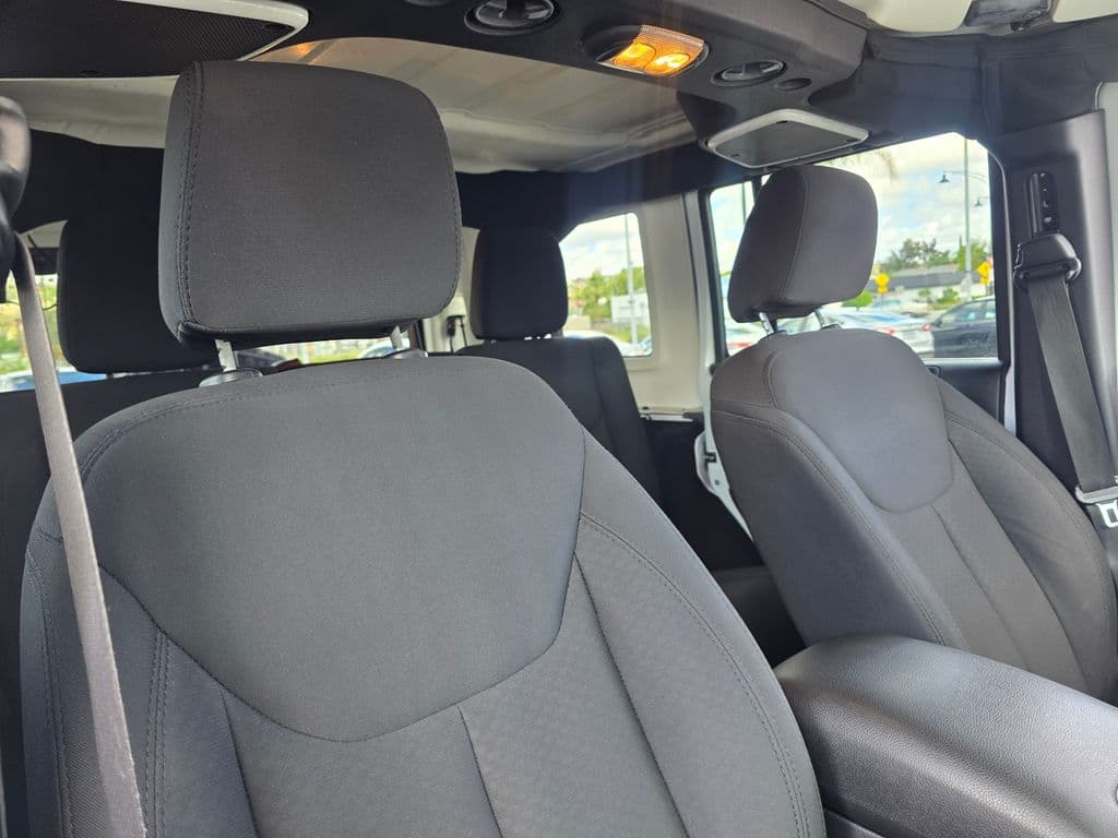 2016 Jeep Wrangler Unlimited Sport - Photo 15