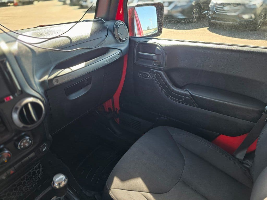 2015 Jeep Wrangler Unlimited Sport - Photo 38