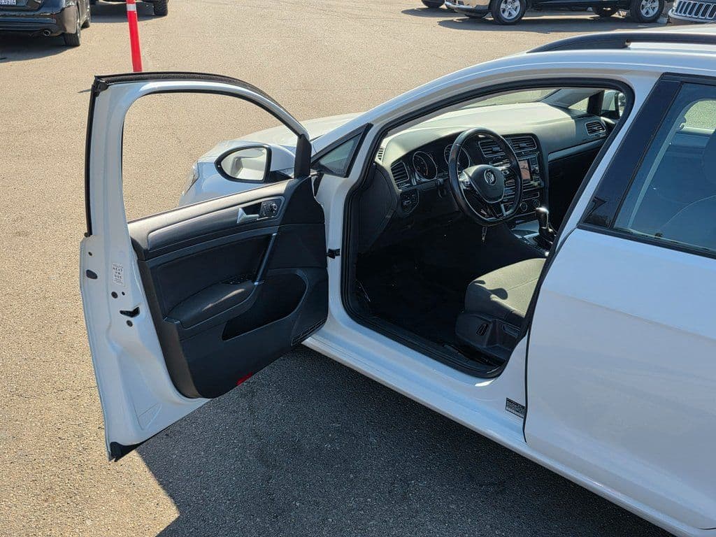 2019 Volkswagen Golf SportWagen S - Photo 38