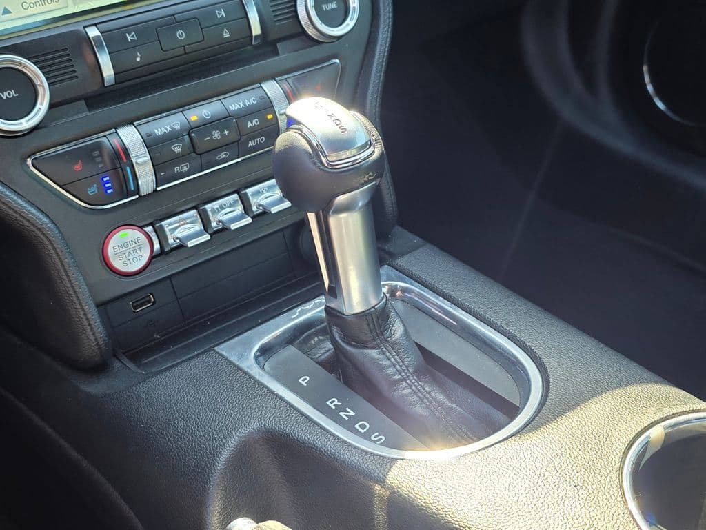 2018 Ford Mustang EcoBoost Premium - Photo 27