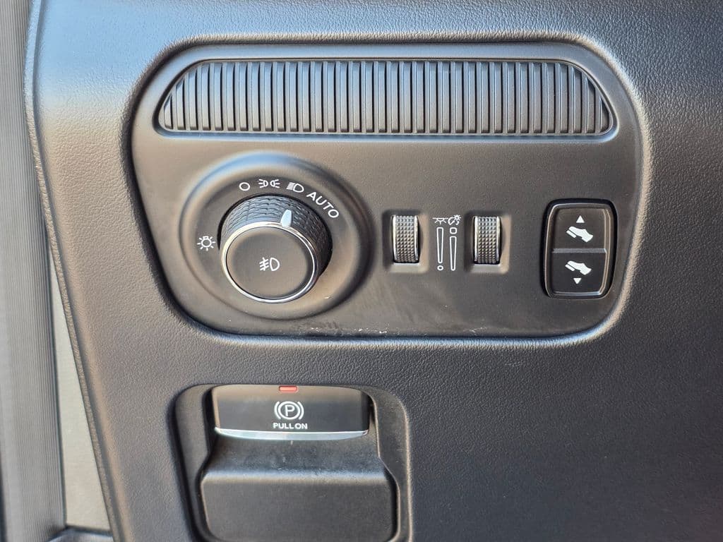 2024 Jeep Grand Wagoneer L Series II - Photo 51