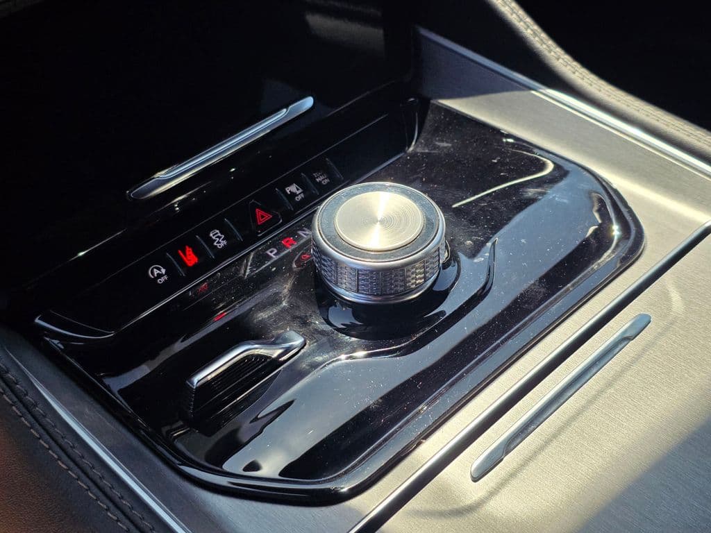 2025 Jeep Wagoneer Series II - Photo 37