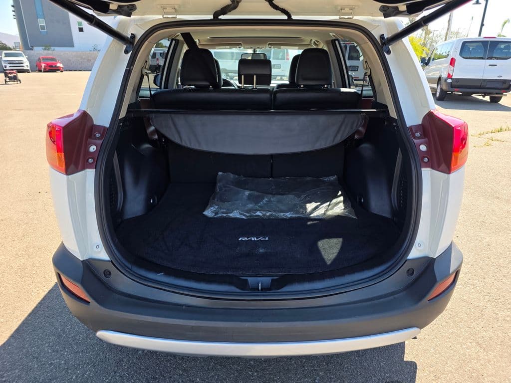 2015 Toyota RAV4 Limited - Photo 16