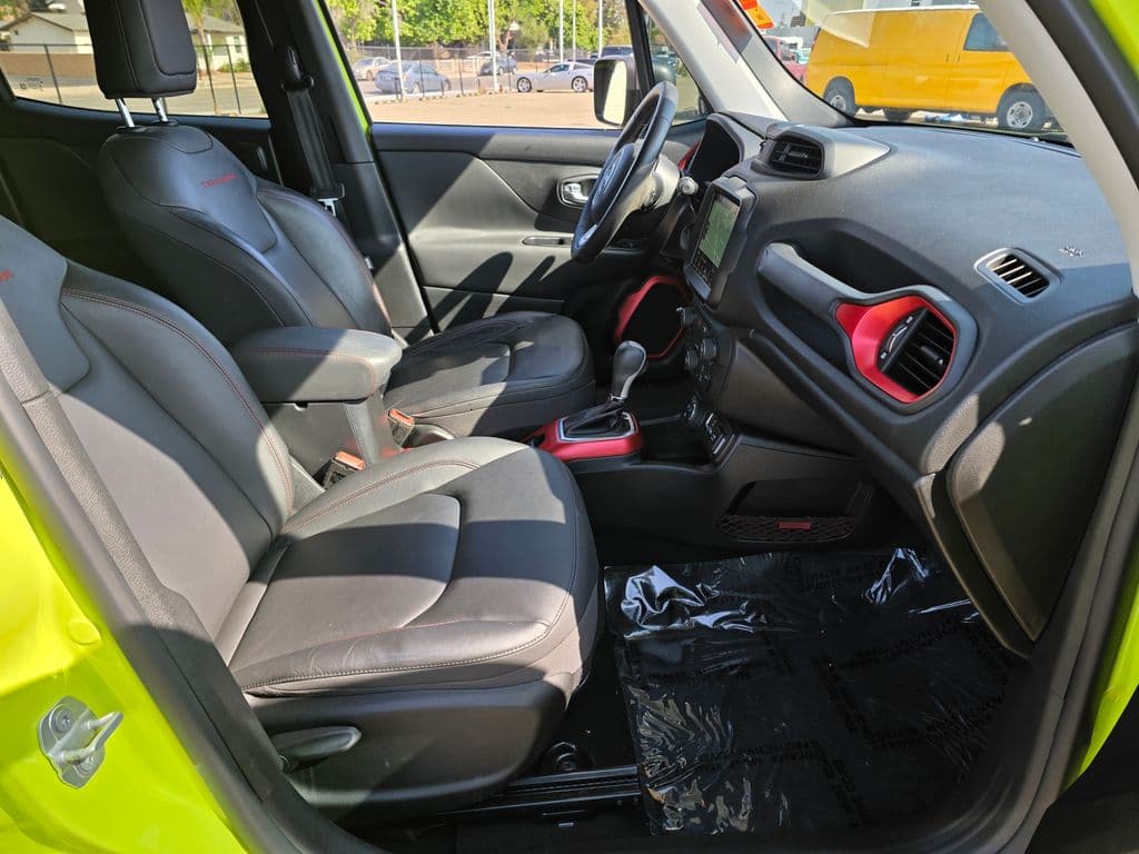 2018 Jeep Renegade Trailhawk - Photo 12