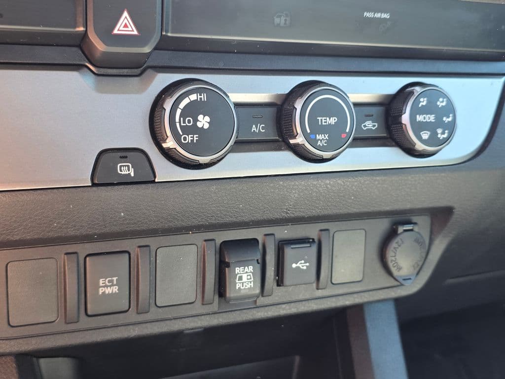 2020 Toyota Tacoma SR5 - Photo 32