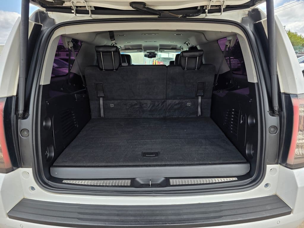 2015 Chevrolet Suburban LT - Photo 15